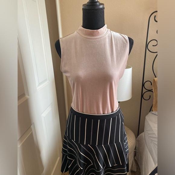 Guess Pink velour Mock Neck Bodysuit - medium - Picture 11 of 11